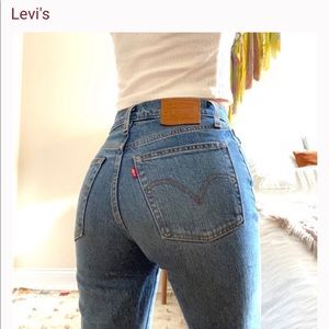 Levi’s wedgie jeans